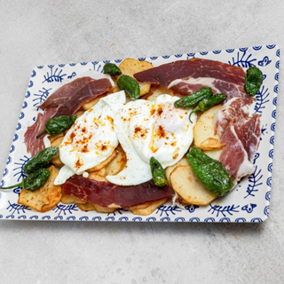 Huevos rotos con jamón ibérico