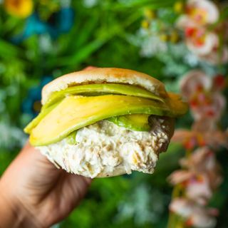 Arepa Reina Pepiada