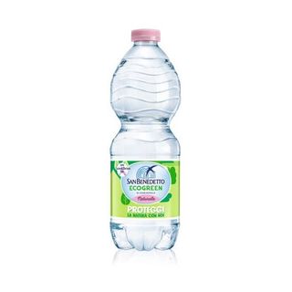 Acqua minerale naturale