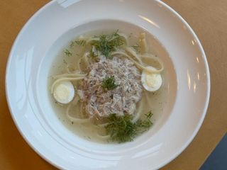 Курячий бульон з локшиною 1/2