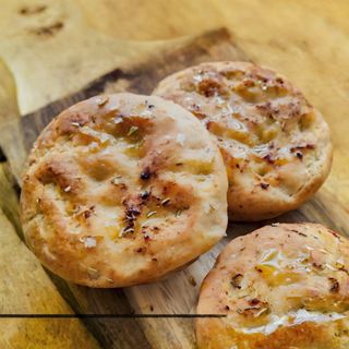 focaccia de ajo y orégano