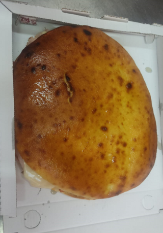 Panino all'ufficiale con prosciutto