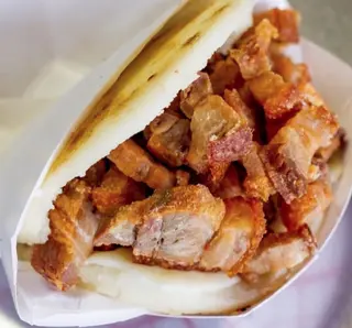 Arepa Con Chicharrón