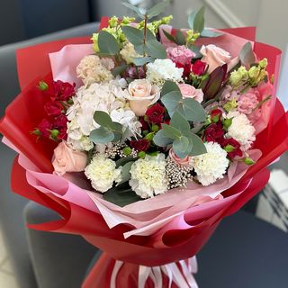 Авторський букет квітів 9