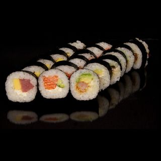 Футомаки сет (18бр-420г)