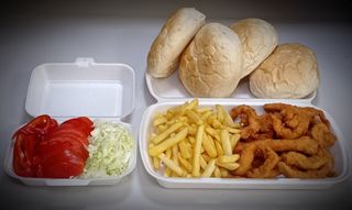 Pileća korpica VELIKA 3 (400 gr salate i bez soseva)