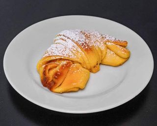 Croissant Recheado de Ovo