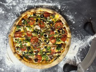 პიცა ზღვის პროდუქტით (35სმ)