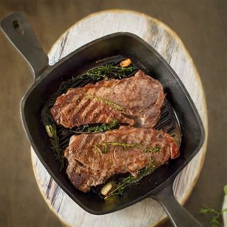 Biftek sa prilogom 200 gr