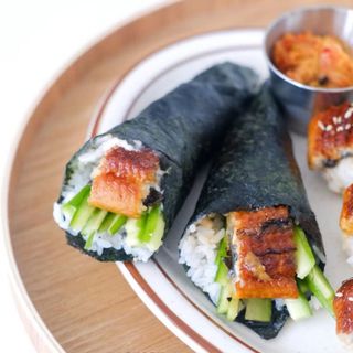 398.Temaki anguilla avocado(1pz)鳗鱼手卷