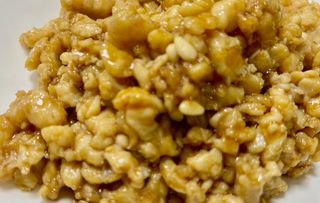 58A - Pollo con pinoli