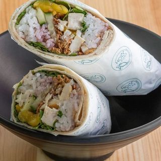 CHICKEN ROLL