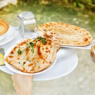 ნაან - Naan