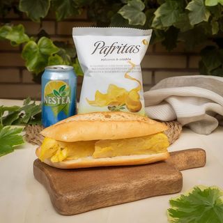 Menú Bocadillo Tortilla, Patatas y Bebida