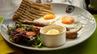 Английский завтрак с колбасками 