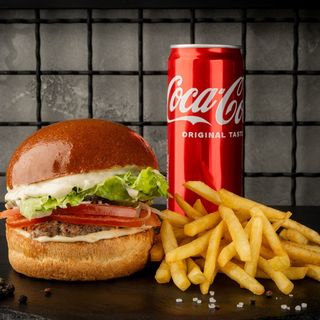 Комбо меню Бургер Телятина Кока-Кола/Фанта/Спрайт