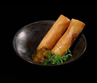 Rollitos De Primavera Con Lechuga Y Menta