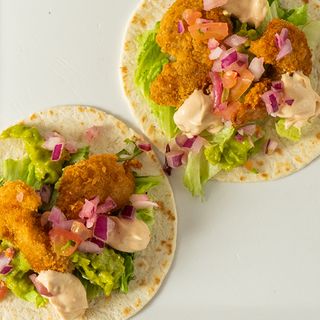 Tacos de langostinos crujientes