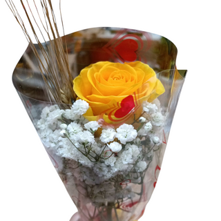 Rosa amarilla con cariño mamá