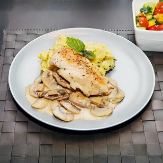 Supreme De Poulet A La Créme