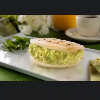 Arepa Reina Pepiada (1 Und.)