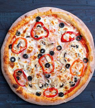 Pizza Capricciosa Ø 32cm