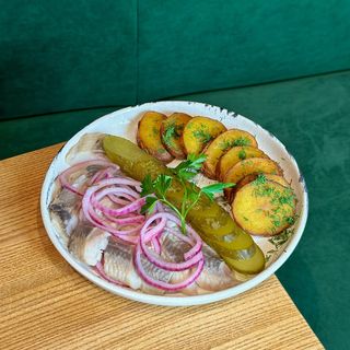 Оселедець з запеченою картоплею 315 г