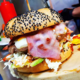 HAMBURGUESA MEXICANA