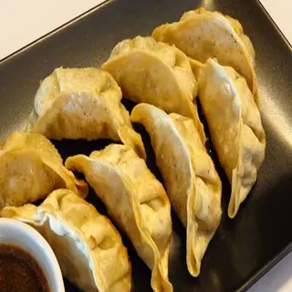 3. Gyoza frita (6 uds.)