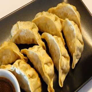 3. Gyoza frita (6 uds.)