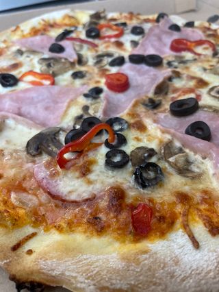 Pizza quattro stagioni