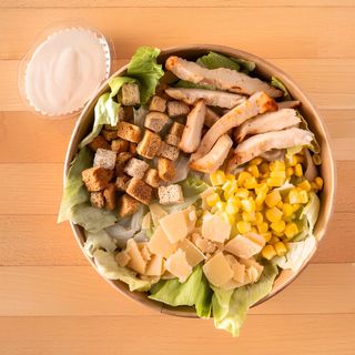 Салата Цезар с пиле (315г)