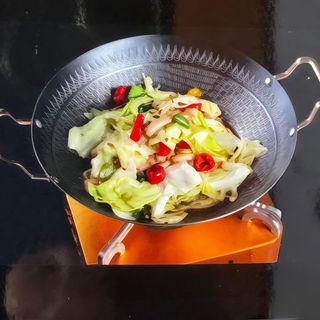 手撕包菜  Verdura salteada al wok