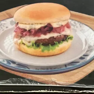 Hamburger con salsa di caciocavallo