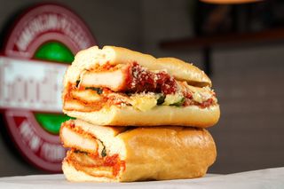 Zapečeni sendvič Chicken Parm 450gr