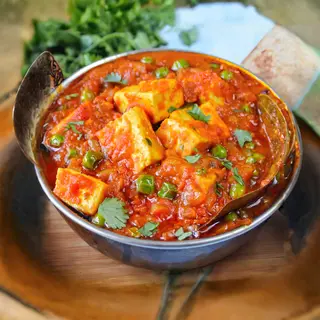 Matar paneer