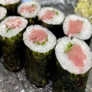 Hosomaki de negui toro 