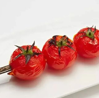 Овощной шашлык из помидоров