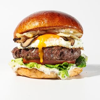 Burger Corral trufada + fritas