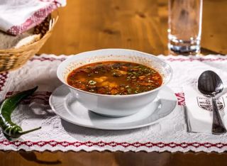 Ciorba taraneasca de vacuta