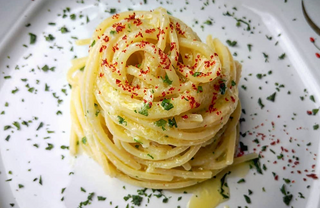 Spaghetti aglio, olio e peperino
