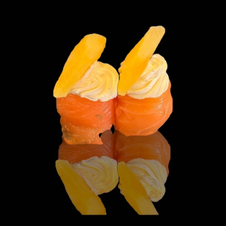 210. Gunkan mango 2 pezzi