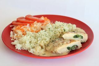 Piletina punjena špinatom i dimljenim sirom