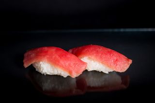 Нигири тон (2бр-70г)