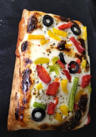 Taco pizza ( carne picada)+ patatas fritas 