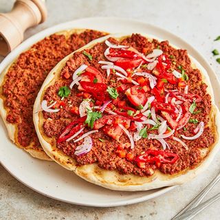 Lahmacun Solo Carne