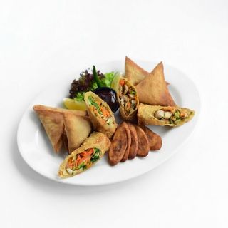 Samosa And Spring Roll Platter