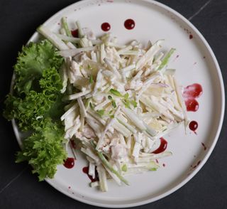 Հավի կրծքամսով և արքայախնձորով