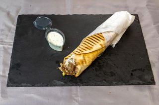 Телешки грил сандич голям