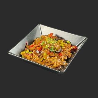 Rice noodles with vegetables